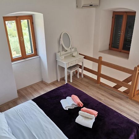 Apartments Kokotic 볼 객실 사진
